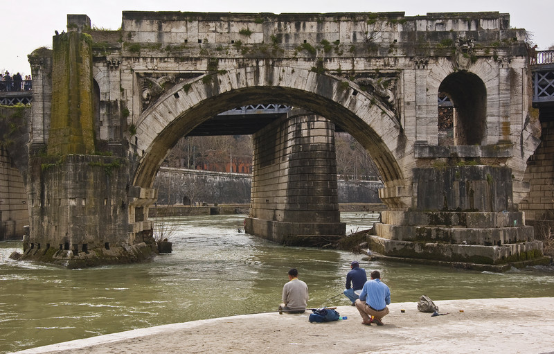''il ponte rotto e quello sano'' - Roma