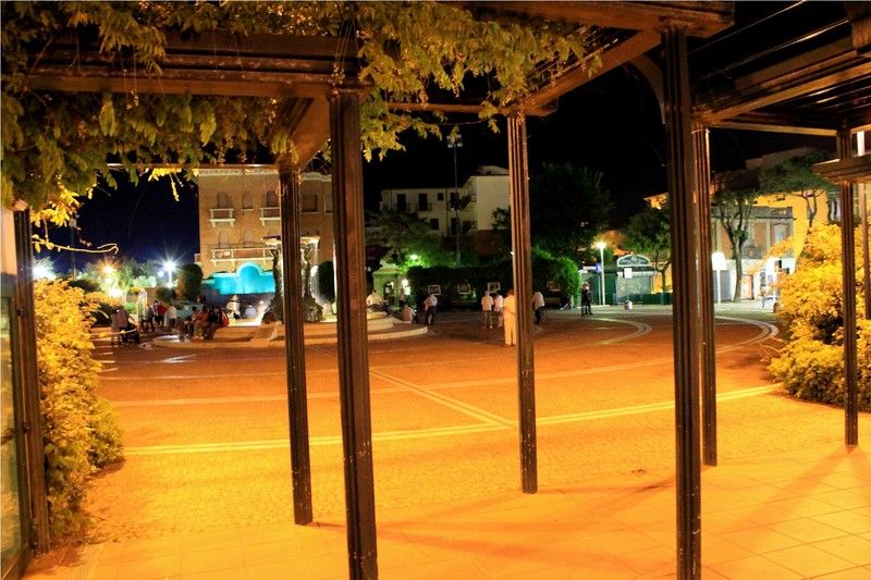 ''Sbirciamo su Piazza delle Fontane'' - Cattolica