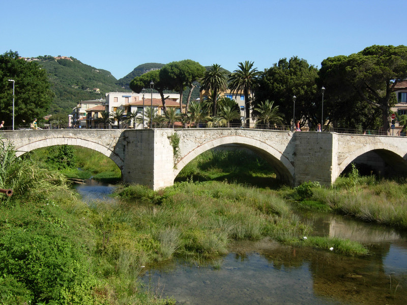 ''Ponte medioevale (s.benedetto)'' - Finale Ligure
