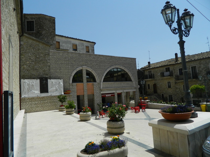 ''Munumménne lu Pruuenzàle'' - Faeto