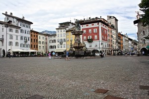 piazza di casa mia