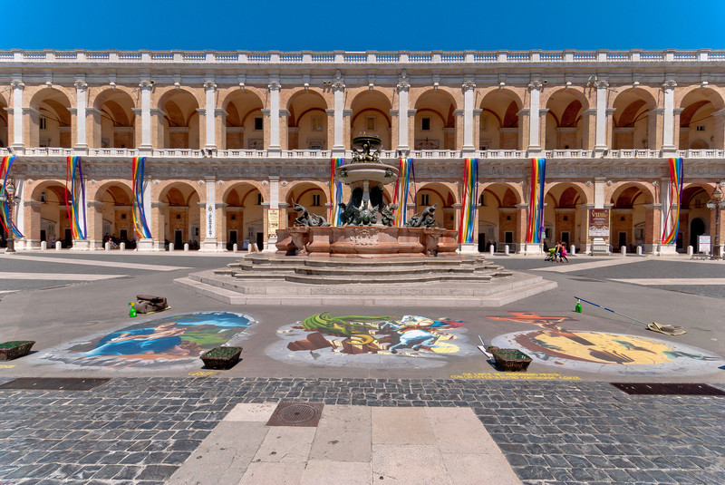 ''Madonnaro in piazza della Madonna'' - Loreto