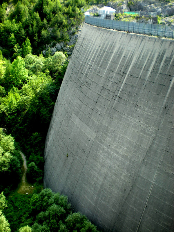 ''La Diga del Vajont'' - Erto e Casso