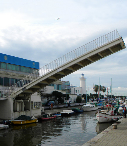 106810-695x800 106810-695x800