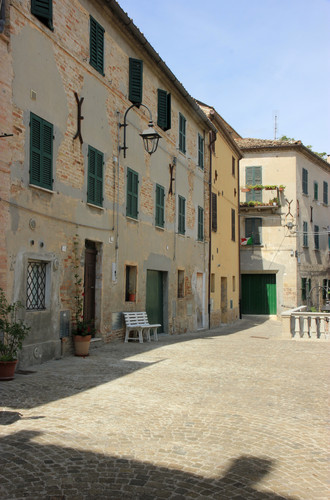 107554-528x800 107554-528x800