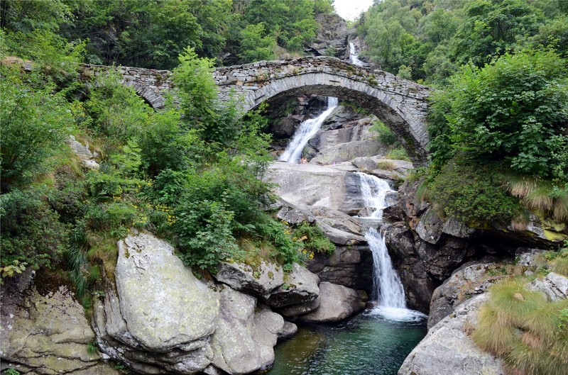 ''Ponte sul torrente Burdeiver'' - Traversella