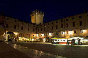 Una serata in piazza