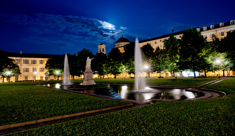 ''Chiar di luna sulla piazza!'' - Torino