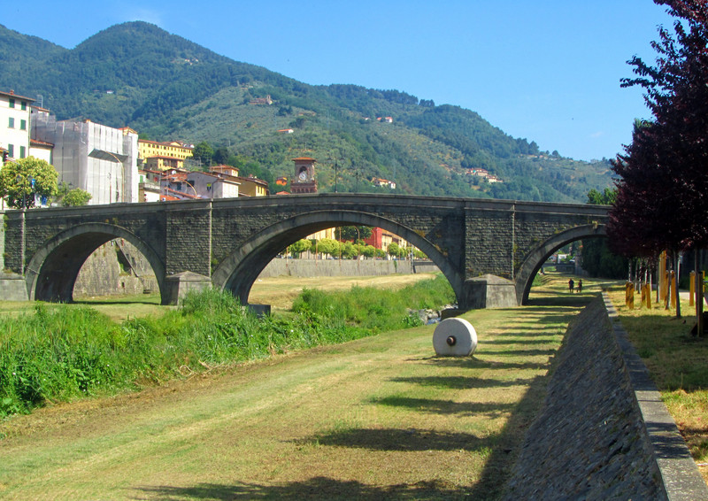 ''Il ponte della chiesa'' - Pescia