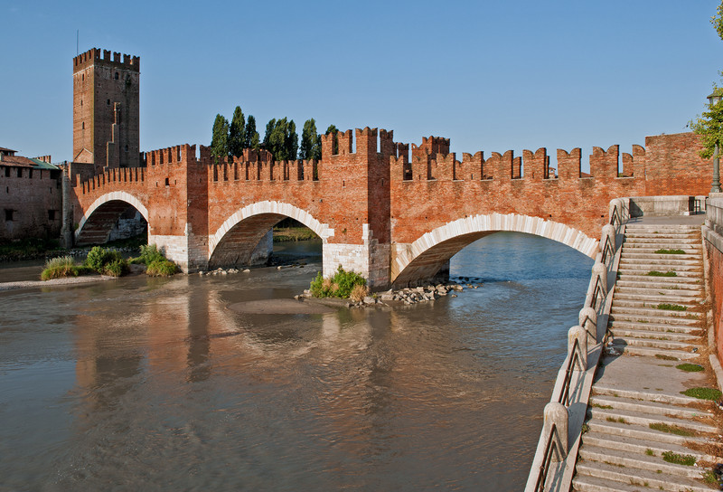 ''Le prime luci del mattino'' - Verona