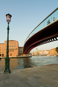 Venezia: Ponte della Costituzione visto da Fondamenta Santa Chiara