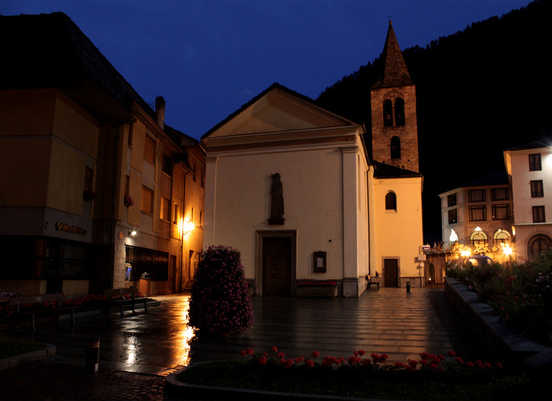 ''Piazza Cavalieri di Vittorio Veneto'' - Pré-Saint-Didier