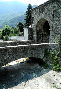 Ponte in pietra