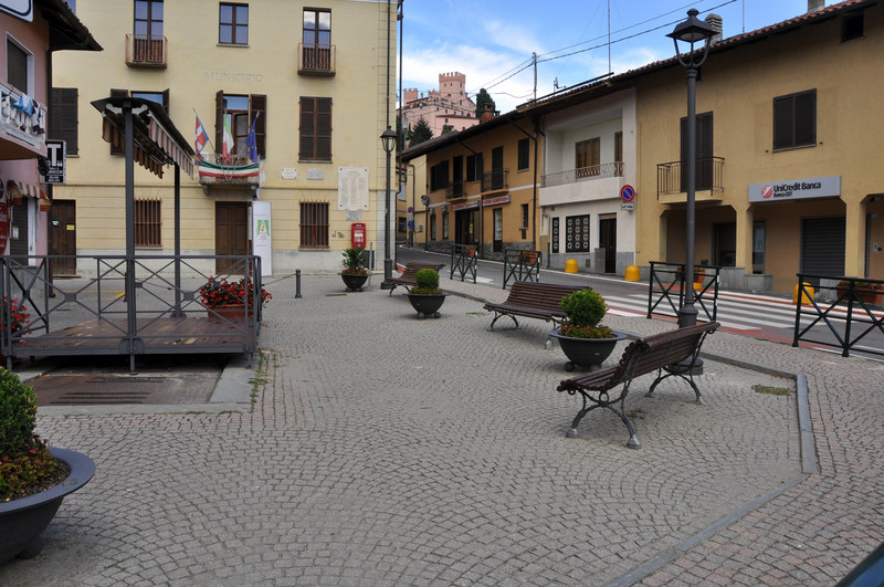 ''Piazza 25 Aprile.'' - Reano