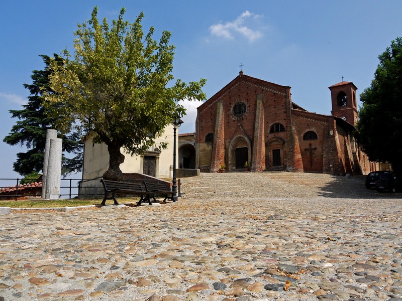 ''La piazza e l’abbazia…'' - Cassine