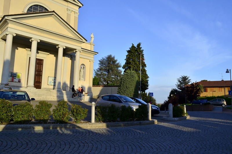 ''piazza della chiesa-'' - Missaglia