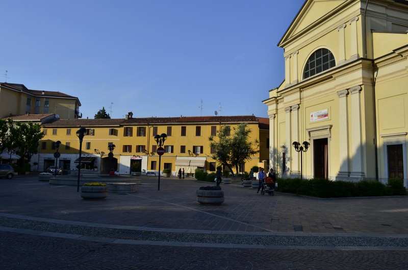 ''azzurro il pomeriggio è troppo azzurro x me….'' - Brugherio