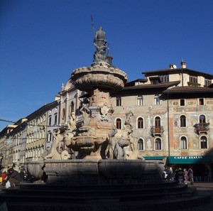 Fontana del Nettuno in Piazza Duomo- TRENTO