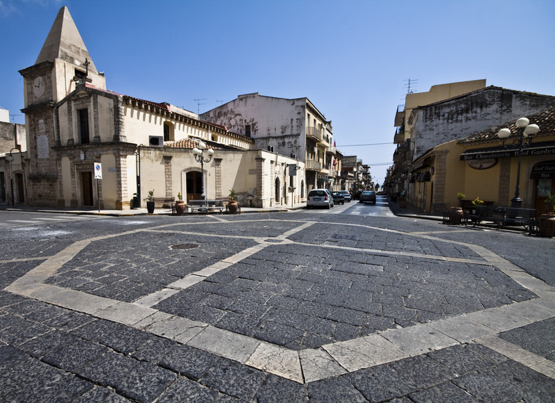 ''Quattro Canti.'' - Priolo Gargallo