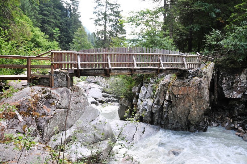 ''ponte delle cascate'' - Carisolo