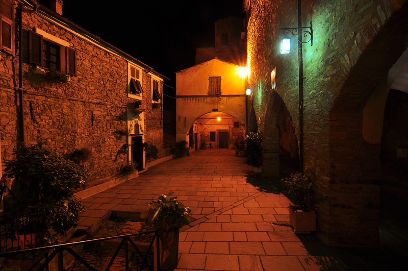 ''Un angolo della Liguria Medioevale'' - Montalto Ligure