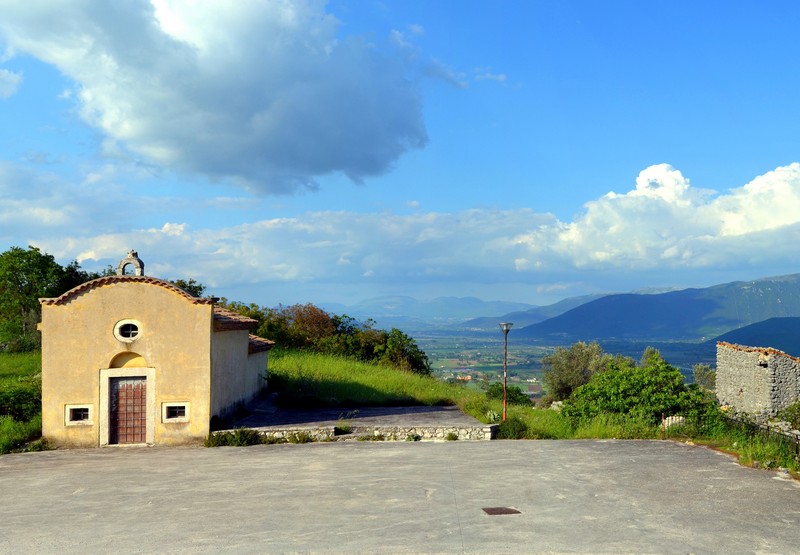 ''” Una piazza in…alto ” – Roccapipirozzi alta ( Frazione di Sesto Campano )'' - Sesto Campano