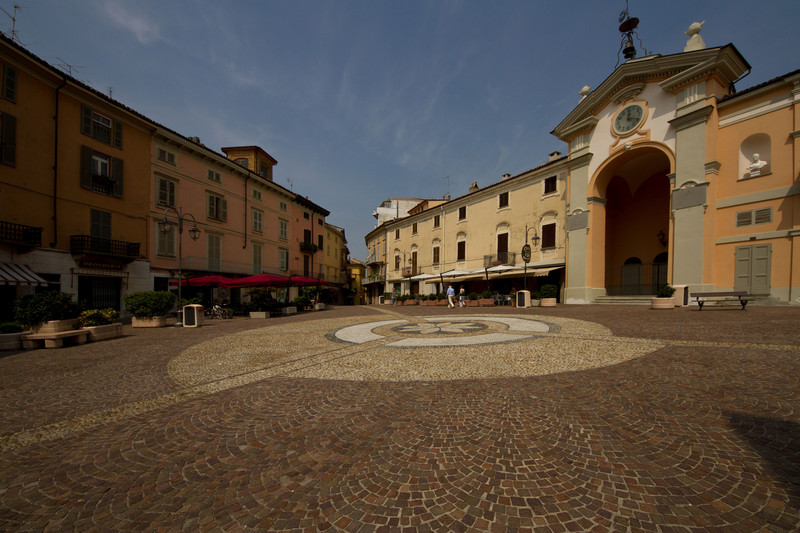 ''Moncalvo : Piazza Garibaldi'' - Moncalvo