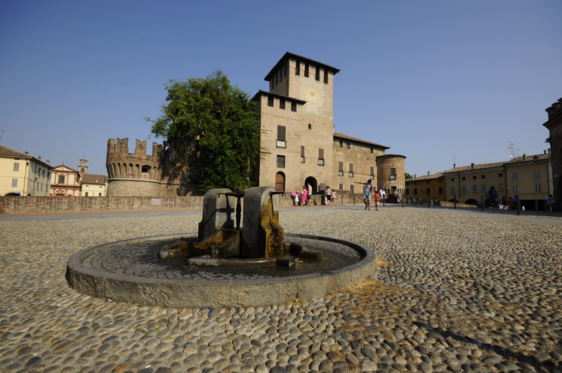 ''Fontana in piazza'' - Fontanellato