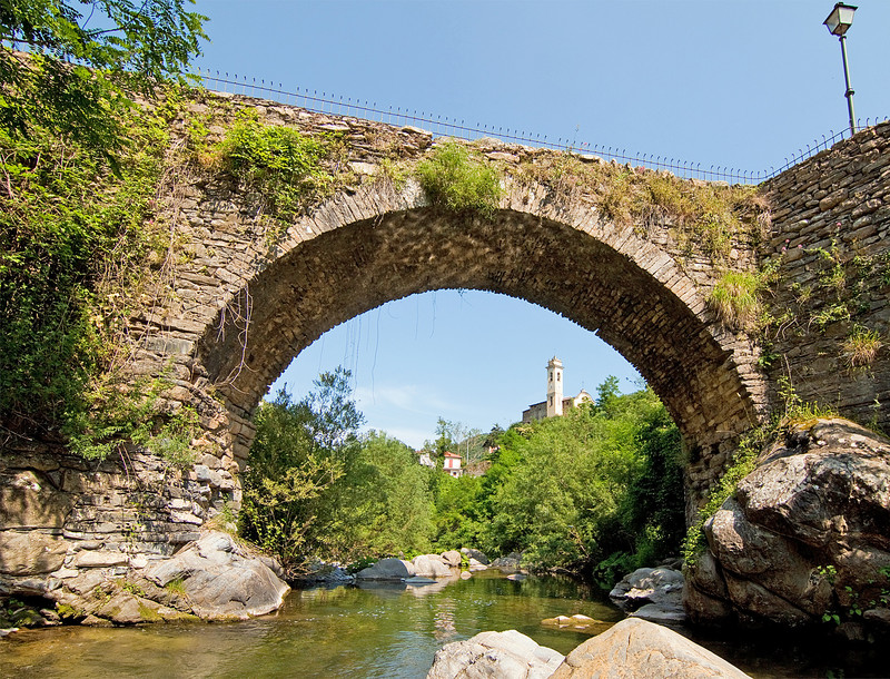 ''Ponte medioevale sulla Giara di Rezzo'' - Rezzo
