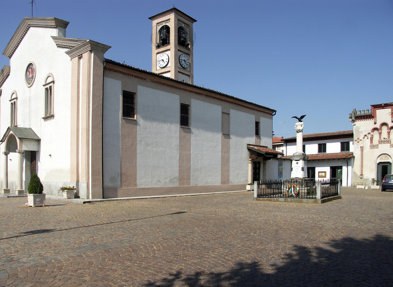 ''S. Giorgio in Prato e la piazzetta dei Caduti'' - Corte Palasio