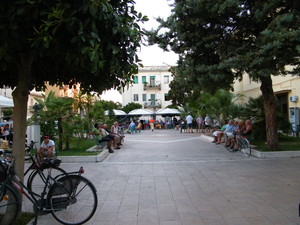 Piazza Indipendenza a Ginosa Marina
