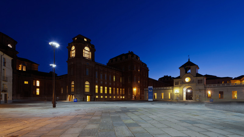 ''L’ingresso alla Reggia in piazza della Repubblica'' - Venaria Reale