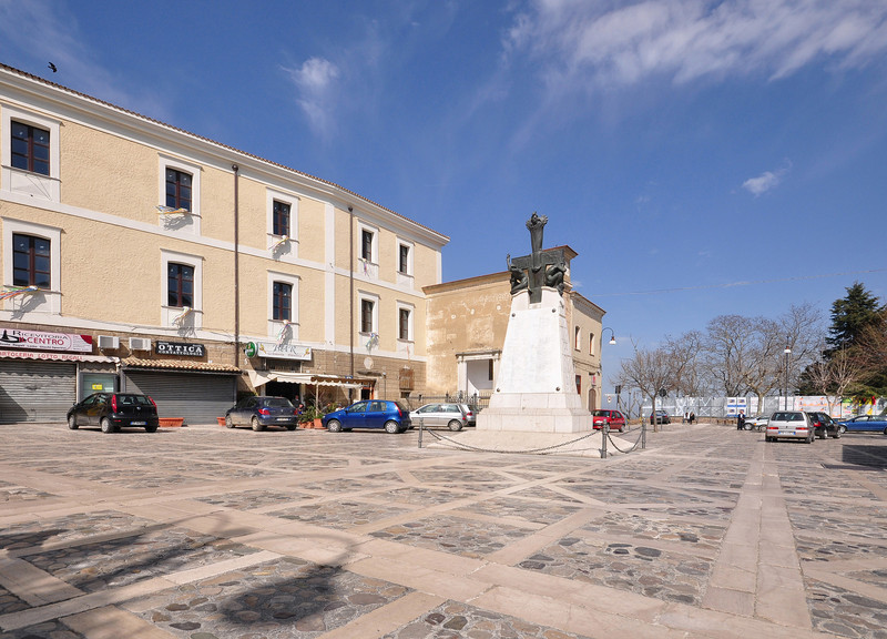 ''geometrie in piazza a Tricarico'' - Tricarico