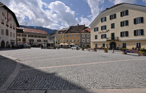 raggi in Piazza Hellweger