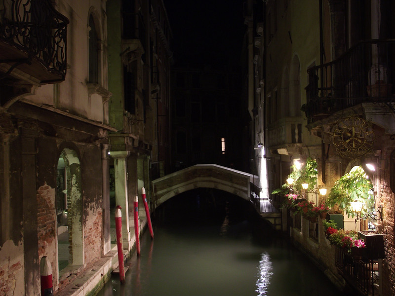 ''Passeggiando di sera…'' - Venezia