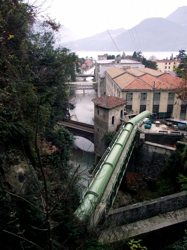 ''Il passaggio per raggiungere l’Orrido'' - Bellano