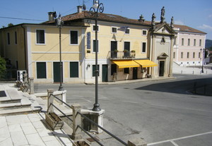 Piazza del vecchio municipio