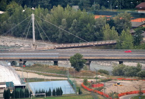 Quasi a sfiorarsi…