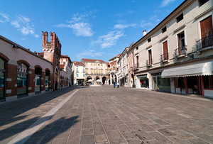 Piazza Giacomo Chilesotti