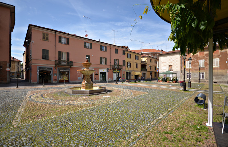 ''A poco a poco ma velocemente scorre l’ora che più non tornerà'' - Tortona