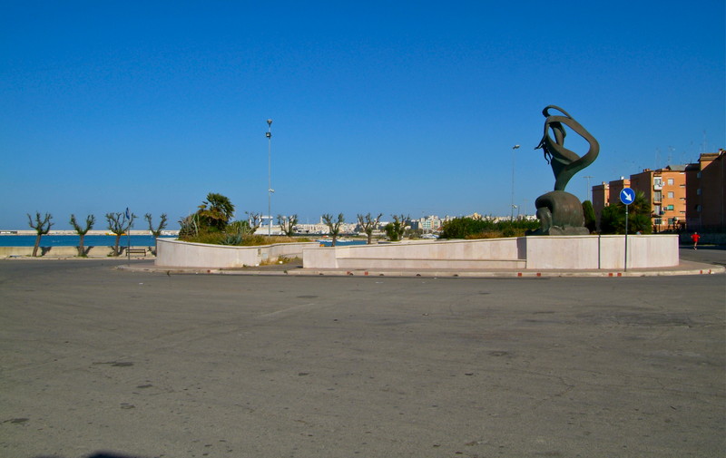 ''Di Fronte alla Basilica dei Martiri'' - Molfetta