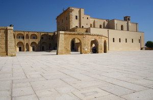 La piazza della Basilica