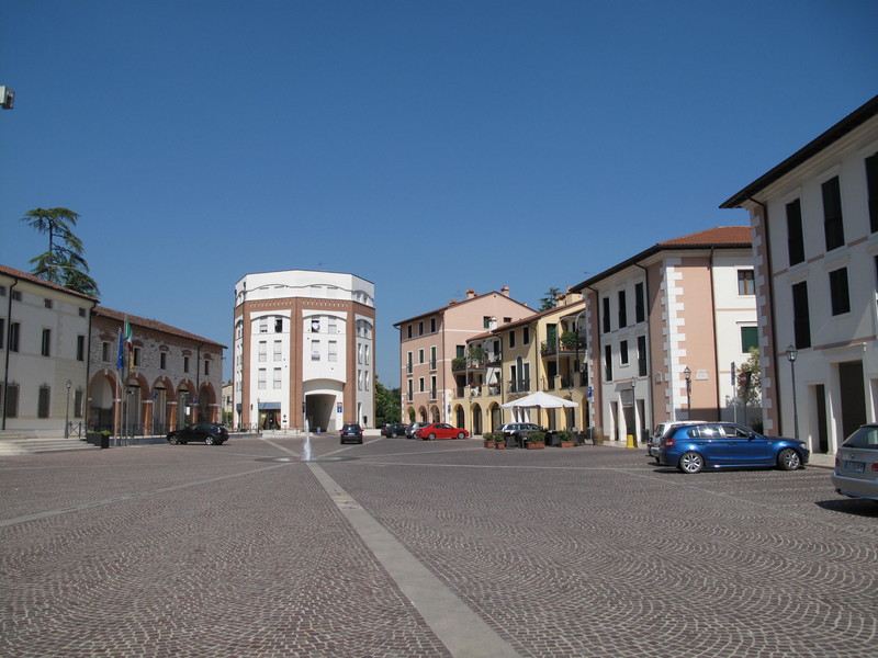 ''La piazza al Tormeno'' - Arcugnano