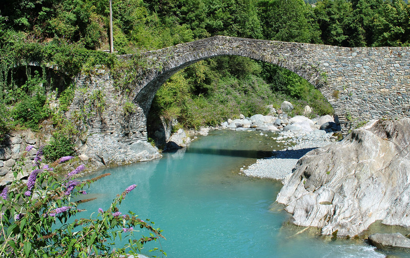 ''Azzurre acque'' - Ceres