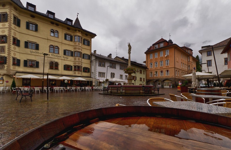 ''Acqua e vino..'' - Caldaro sulla Strada del Vino