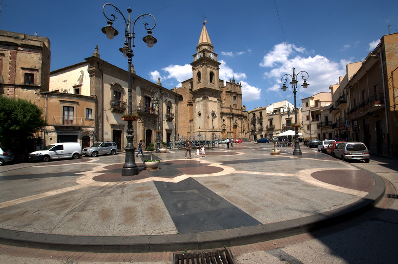 ''Piazza della Repubblica'' - Regalbuto