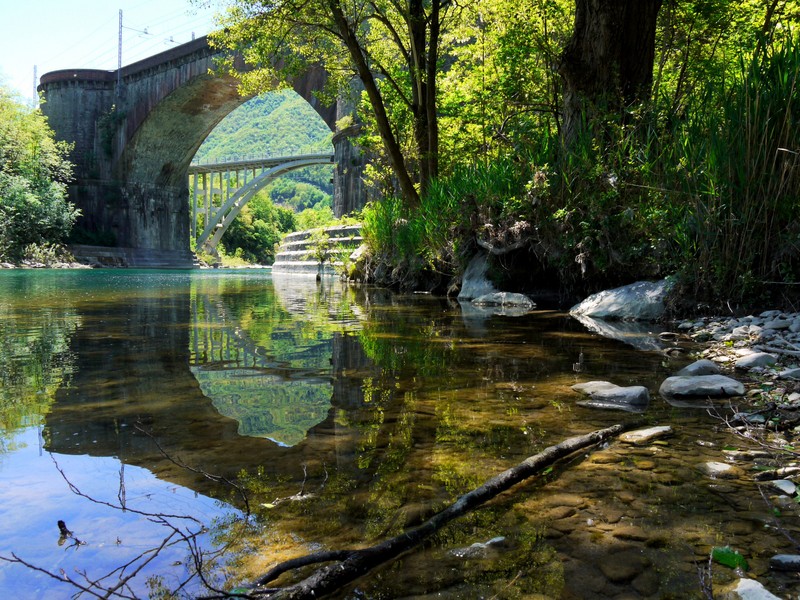 ''Riflessi…..'' - Isola del Cantone