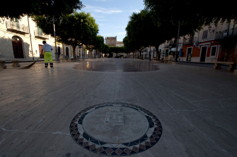 ''Piazza Pulita'' - Campobello di Licata