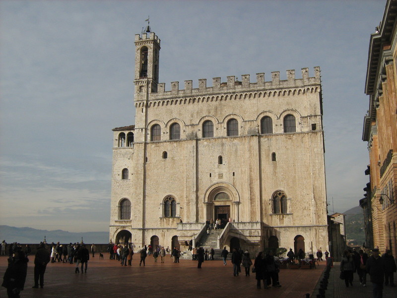 ''Fantastica Piazza grande di Gubbio'' - Gubbio