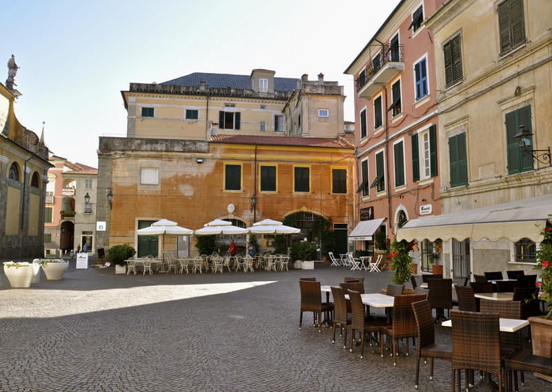 ''La piazzetta dei pittori'' - Sarzana